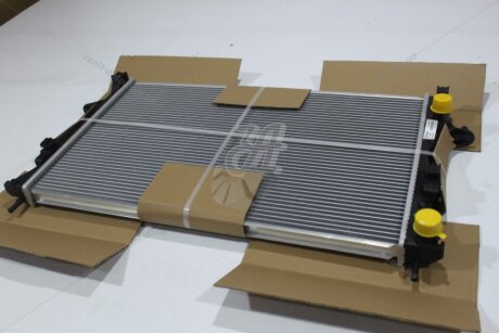 Радиатор охлаждения Renault Laguna (01-), Espace IV (02-) MT, AT (AC +, -) TANGUN 'P72156