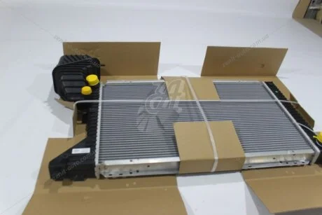 Радіатор охолодження MB Sprinter (00-) (P72163) TANGUN 'P72163