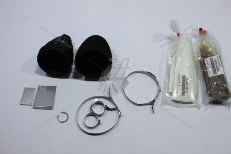 Комплект пильовиків ШРКШ внутр/зовн передн прав напівосі Rav4 (17-) 2,0i CVT TOYOTA '0442742180