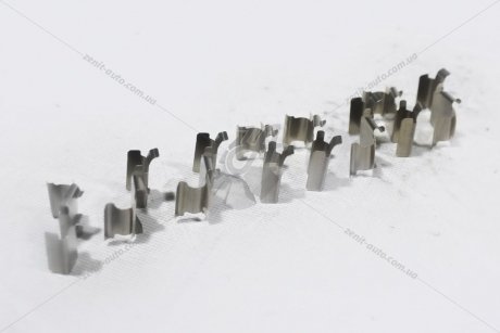 Пластины тормозных колодок задних TOYOTA 049480C020 (фото 1)