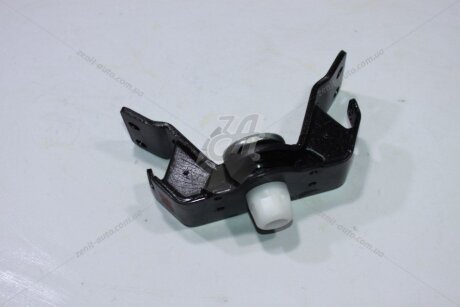 ОПОРА двигуна (12371-75140) TOYOTA '12371-75140