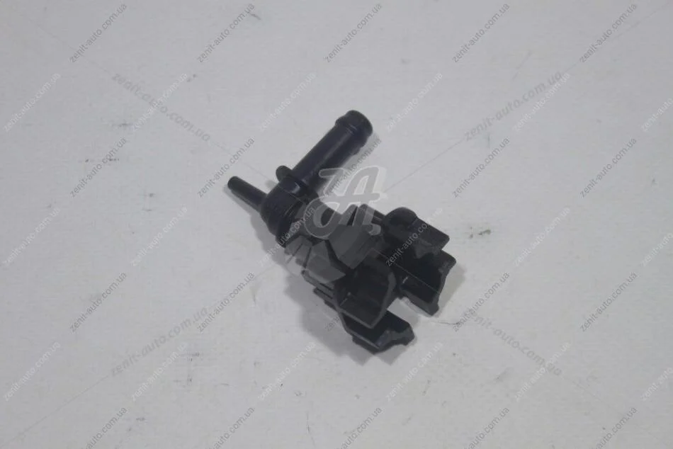 Коннектор вакуумної трубки посилювача гальм Rav4 (17-) 2,0i CVT Toyota TOYOTA '4477733010 (фото 1)