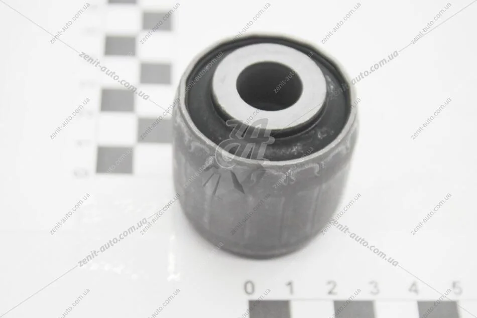 Сайлентблок важеля (48536-60010) TOYOTA 4853660010 (фото 1)