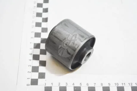 Сайлентблок рычага продол зад (48702-60110) TOYOTA 4870260110