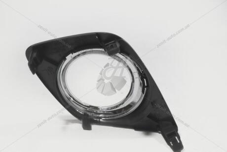 Заглушка бампера переднього ліва (52128-42060) TOYOTA '5212842060