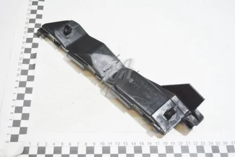 Крепёж переднего бампера (52535-05020) TOYOTA '52535-05020
