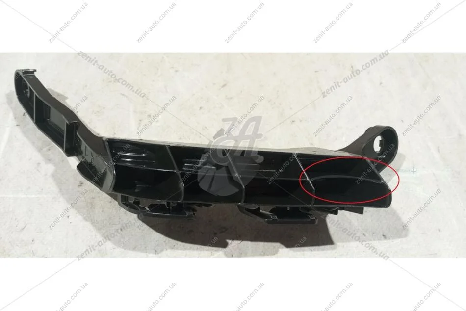 _уцінка_без повернення_Кронштейн прав центр задн бампера Rav4 (17-) (52562-42060) TOYOTA '5256242060UCENKA (фото 1)