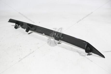 Молдинг решетки бампера переднего верхний левый (52713-33040) TOYOTA 5271333040