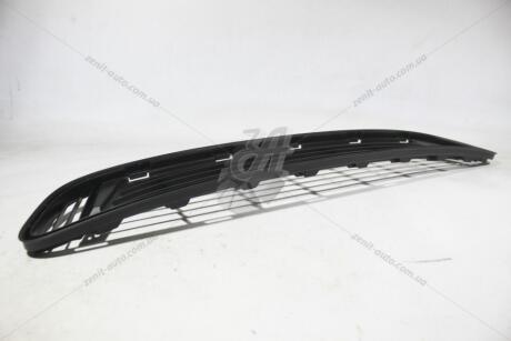 Решетка бампера переднего нижняя (53112-0T021) TOYOTA 531120T021