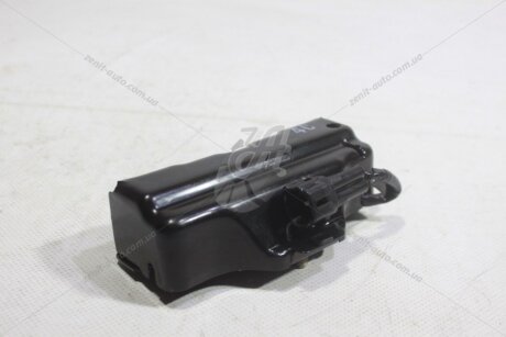Замок капота LC200 (17-) 4,5d TOYOTA '5351060390