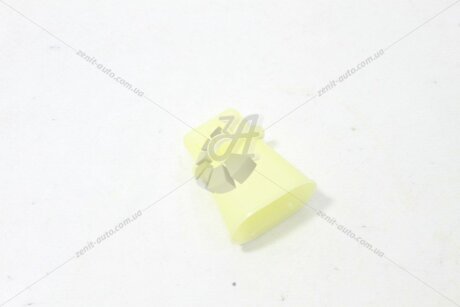 Кліпса обшивки салона Land Cruiser 200 (17-) 4,5d TOYOTA '6221760020