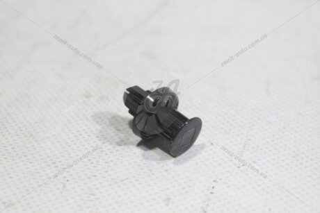 Кліпса обшивки салону Rav4 (18-) (65487-53020) TOYOTA '6548753020