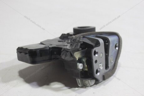 Замок двері багажника (69110-42131) TOYOTA '6911042131