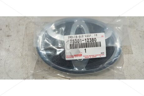 _уцінка_без повернення_Емблема решітки радіатора (75301-12380) TOYOTA '7530112380UCENKA