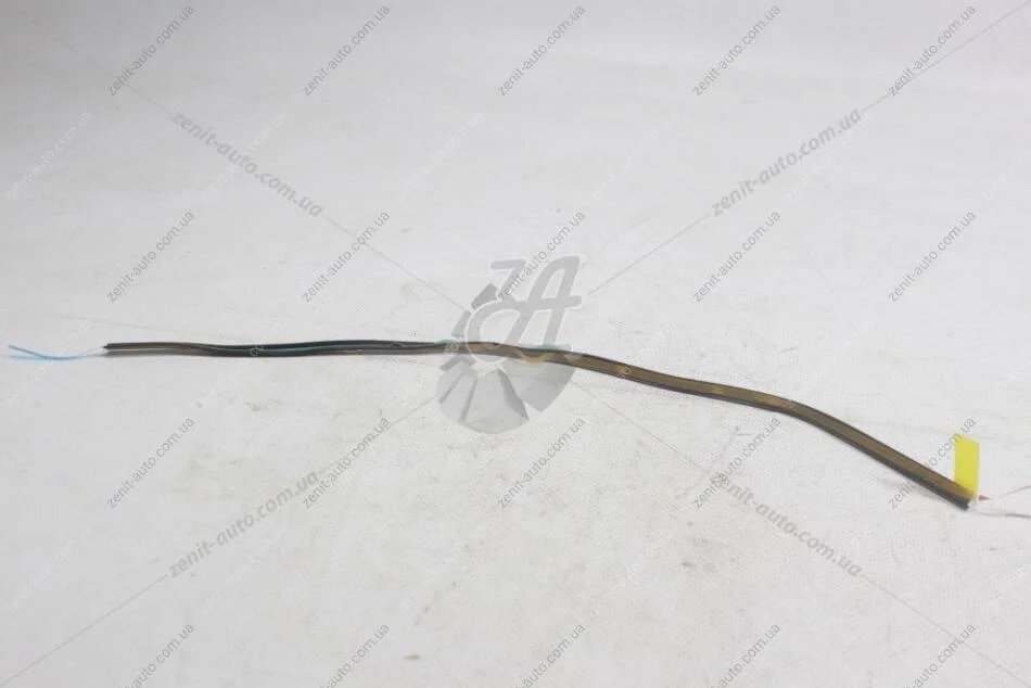 Резинка расширителя крыла LC120 (02-09) (75898-60031) TOYOTA 7589860031 (фото 1)