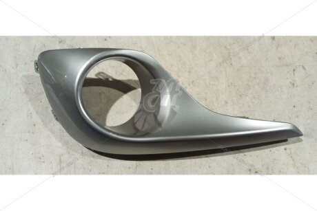 _уцінка_без повернення_Рамка протитуманної фари лівої (81482-48110) TOYOTA '8148248110UCENKA