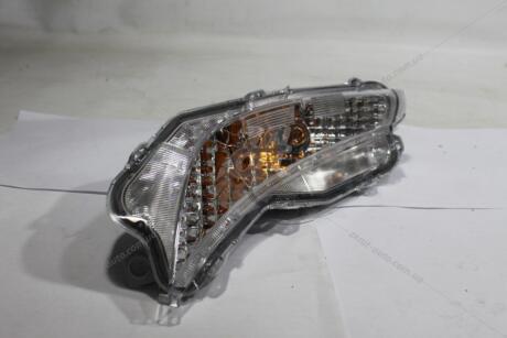 Покажчик повороту передній лівий (81520-06050) TOYOTA '8152006050