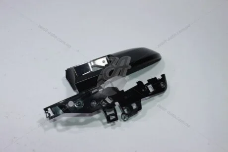 Накладка нижня зовн дзеркала прав Rav4 (17-) (8791B42E50) TOYOTA '8791B42E50