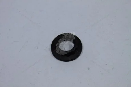 Гайка передньої маточини LC200 (17-) 4,5d Toyota TOYOTA '9017932007