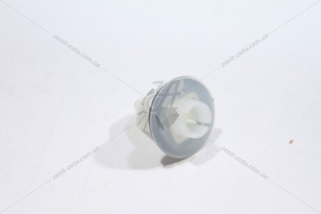 Гніздо саморіза (пластик) Rav4 (17-) 2,0i CVT TOYOTA '9018906242