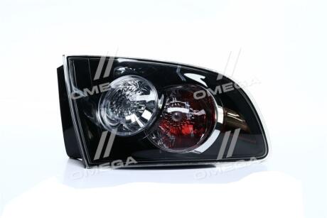 Фонарь задний левый внешний Mazda 3 седан (04-) черный TYC '11B102012B