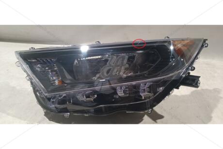 _уценка_царапина_Фара левая Toyota RAV 4 (19-) USA LED черная (20-G956-A0-1N) TYC '20G956A01NUCENKA