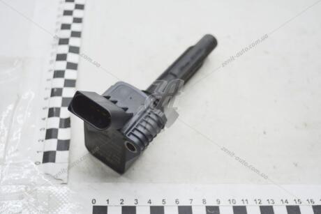 Катушка зажигания VW Caddy (16-),CC (12-17) Golf (16-), Passat (15-)/Audi//Seat (12-) VAG 04C905110L (фото 1)
