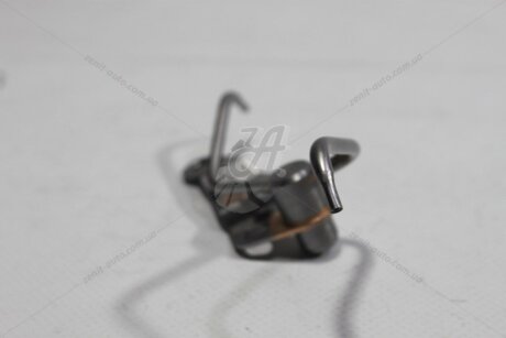 Маслофорсунка 3,0TFSI VW Touareg (18-), Audi Q7 (16-) VAG '06E103158M