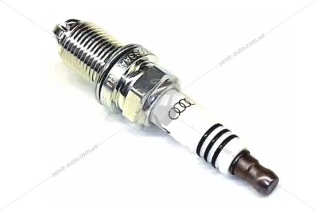 Свiчка запалювання Longlife VW Caddy 1.6 (04-15), Golf (04-13), Passat (01-11)/Skoda Octavia (01-13)/Audi/Skoda VAG 101000033AA