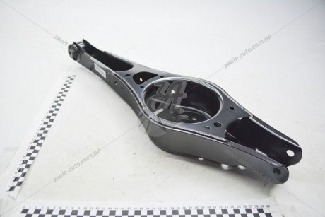 Рычаг подвески поперечный задний VW Jetta, Passat (06-)/ Octavia, Superb (08-13)/Audi Q3 (12-18) VAG 1K0505311AB (фото 1)