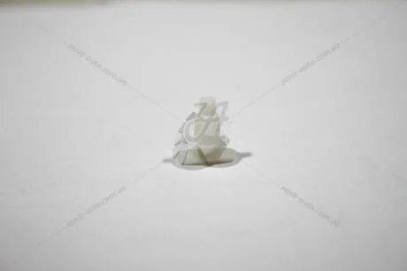 Фиксатор молдинга VAG 4L0837485