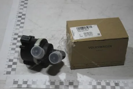 Насос охолодження двигуна VW Passat 1.6D, 2.0D (08-15), Jetta (06-), Caddy (16-)/Audi/Seat VAG 5N0965561A