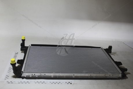 Радиатор ОЖ Tiguan 2.0D VAG 5Q0121251HQ (фото 1)