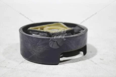 Сайлентблок опори в підрамнику верхній VAG 5Q0199868J