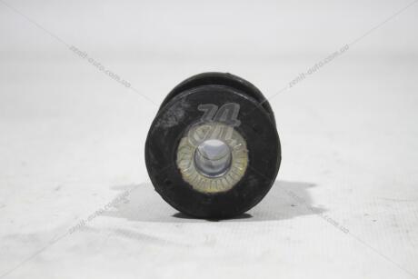 Сайлентблок важеля VW Golf, Tiguan (16-), Arteon (17-)/Skoda Octavia/Seat Leon (13-), Ateca (16-) VAG 5Q0407182A