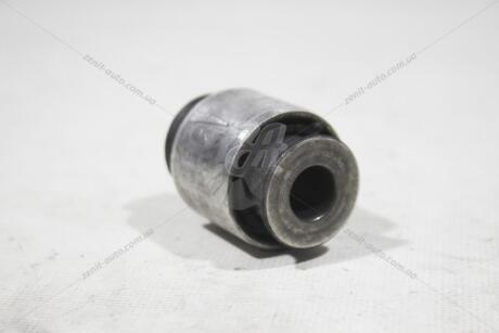 Сайлентблок цапфи VW Tiguan (16-)/Audi Q3 (19-)/Skoda Karoq (18-), Kodiaq (17-)/Seat Tarraco (19-) VAG 5Q0505553A