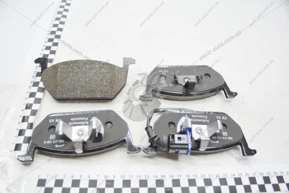 Колодки тормозные перед (компл) VW Golf/Skoda Octavia/Seat Leon (13-)/Audi A3 (13-16) VAG 5Q0698151C (фото 1)