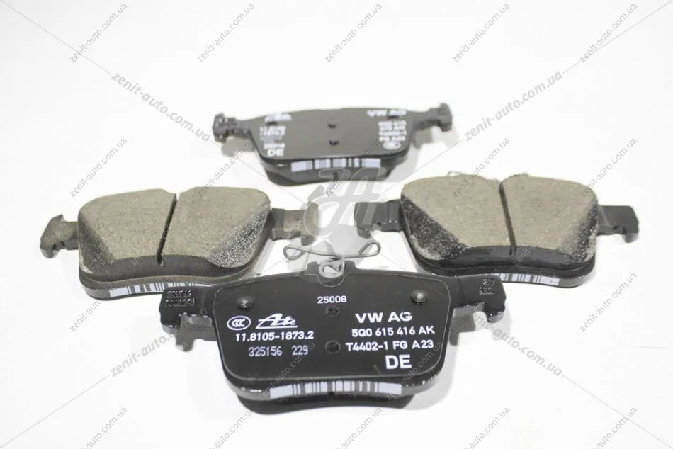 Колодки тормозные задн (компл) VW Golf (13-), Touran (16-)/Audi A3 (17-) VAG 5Q0698451AK (фото 1)