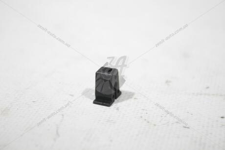 Вставка розпірна (пластик) AUDI/VW VAG 811807577C