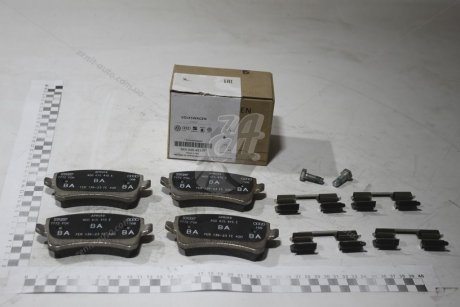 Колодки тормозные задн (компл) Audi A4-A5, Q5 (14-) VAG '8K0698451M