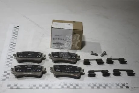 Колодки гальмівні задн (компл) Audi A4-A5, Q5 (14-) (8K0698451M) VAG '8K0698451M