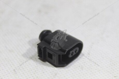 Штеккер електричний 2-pin VAG '8T0973702