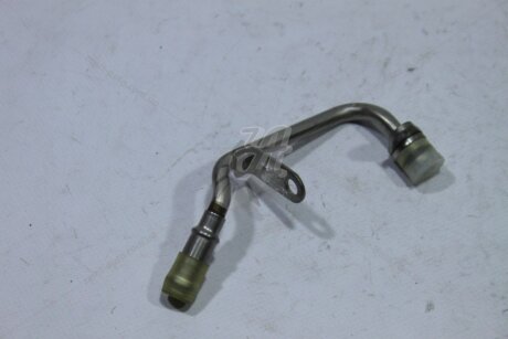 Патрубок охолодження метал. Audi A1, A3/Skoda Octavia, Superb, Rapid/VW Passat B6, B7, Tiguan 1.4 TSI (05-) VIKA Premium '11211833435