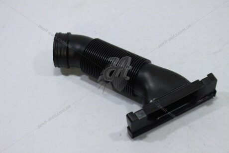 Патрубок повітряний VW Jetta 1.6 (09-19) VIKA Premium '11291800235