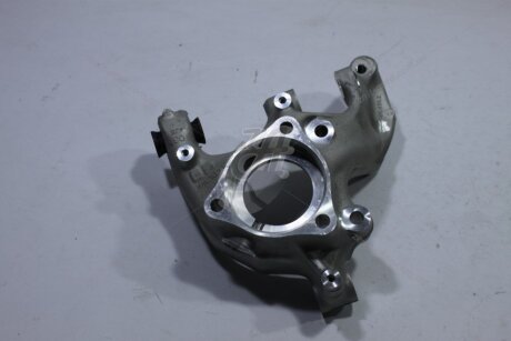 Кулак поворотний задній лівий алюміній VIKA Premium '55051703835