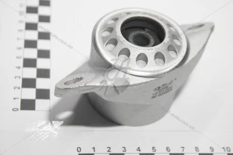 Опора амортизатора заднего Skoda Fabia (00-10),Octavia (97-00)/VW Polo (04-09)/Seat Ibiza (02-11),Leon (00-06),Toledo (99-04) VIKA Vika 45130004701
