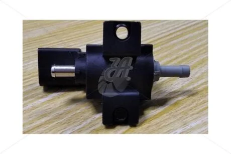 Клапан подачи воздуха VW Golf (98-13),Passat (06-11),Sharan (01-10),Touareg (11-16),T4,T5 vika Vika 99061815401