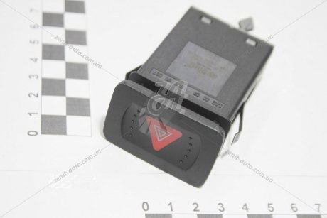 Кнопка включения аварийного сигнала VW Golf (96-03) Vika 99530054601 (фото 1)