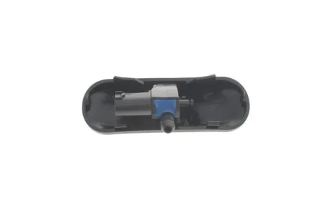 Форсунка омывателя лобового стекла обогреваемая Skoda Fabia (15-)/VW Golf (04-),Jetta (06-),Passat (06-),Touareg (11-) VIKA Vika 99551814701
